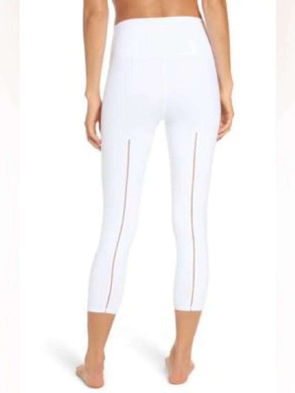 Alo Yoga High Waist Dash 7/8th Capri Cropped Tights in White, Women’s size Small